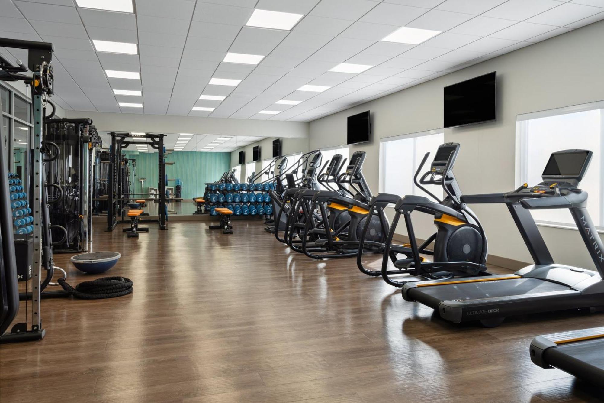 Holiday Inn Express & Suites - Madison West - Middleton By Ihg Экстерьер фото