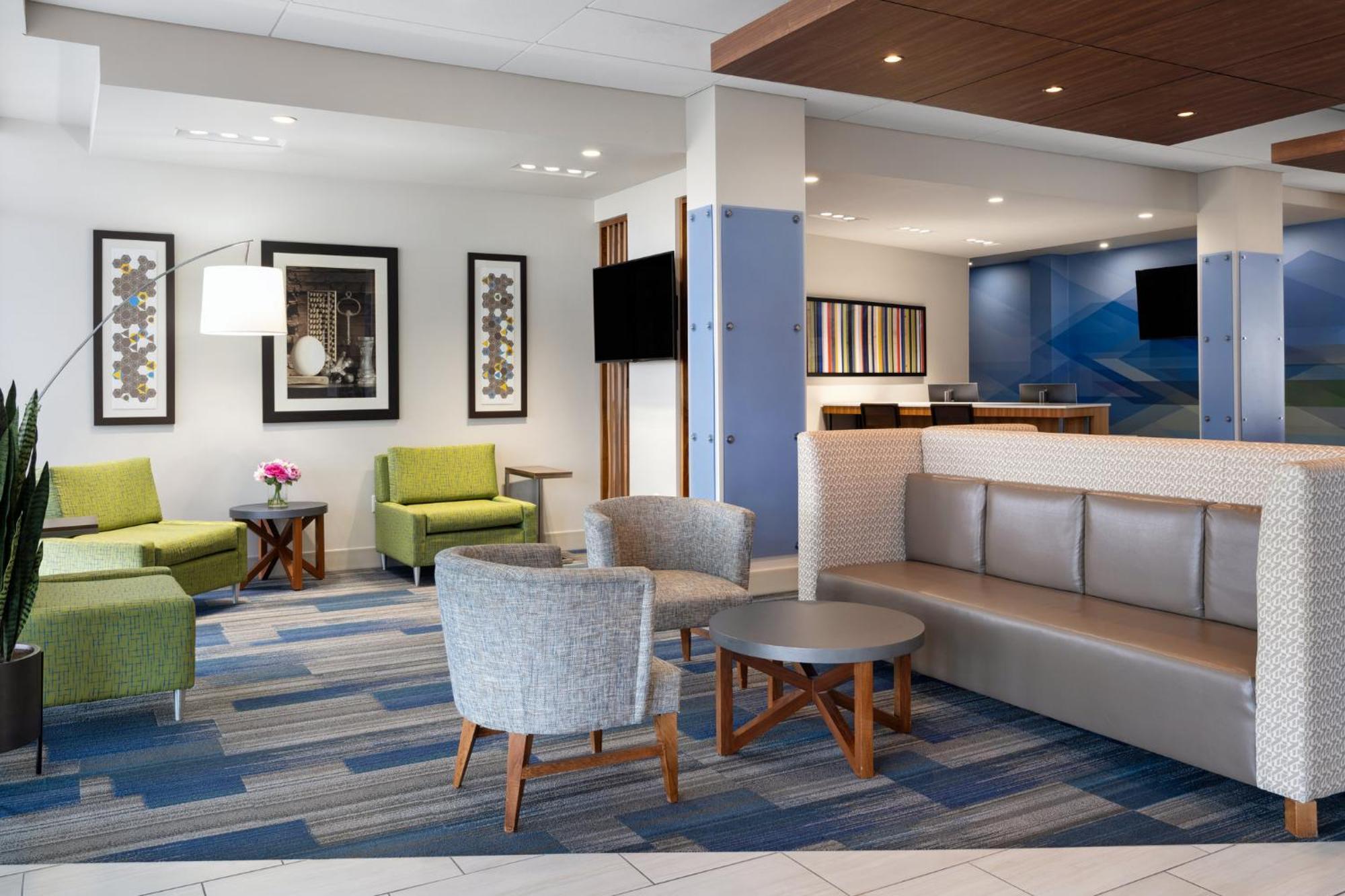 Holiday Inn Express & Suites - Madison West - Middleton By Ihg Экстерьер фото